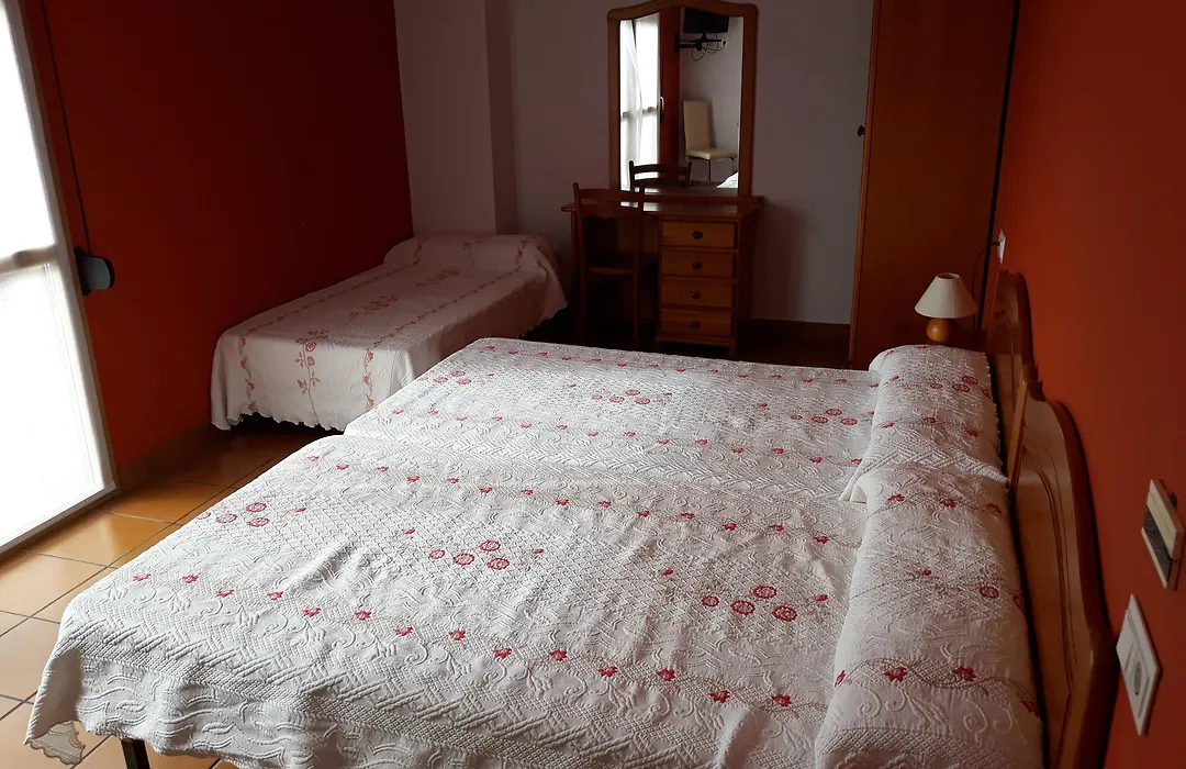 Hostal Ardoi-1